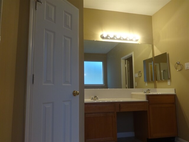 Building Photo - 3931 Oak Plank Rd