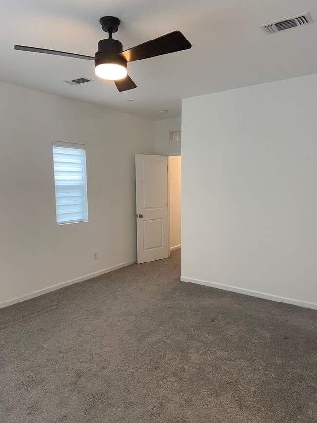 Building Photo - Cozy 3bdrm, 3 bath home in Rancho Cordova