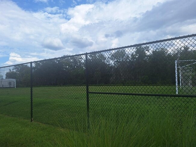 Building Photo - 3999 Ambrose Ave