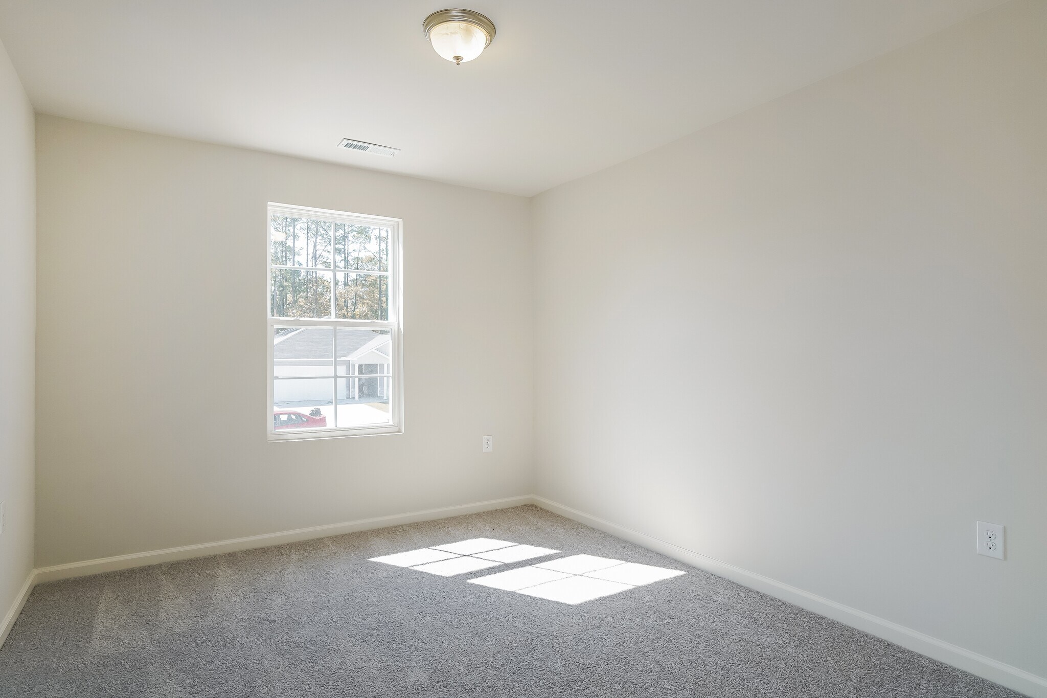 Building Photo - 2505 Kenton Ct SE