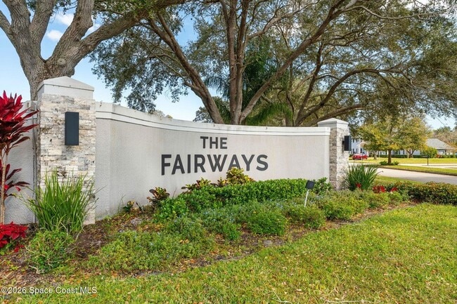 Building Photo - 662 Rossmoor Cir