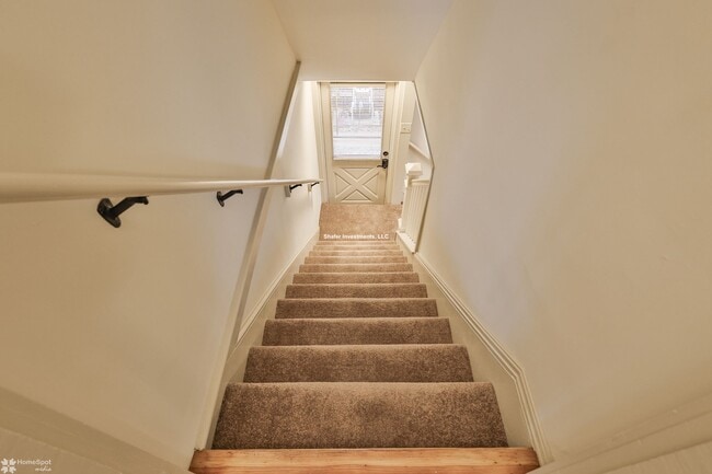 Building Photo - 67 W Laurel St