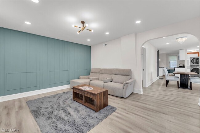 Building Photo - 3024 Vega Ave
