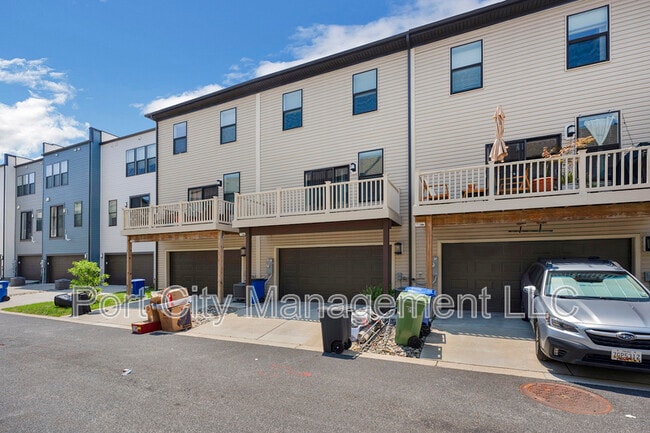 Building Photo - 4322 Roland Heights Ave