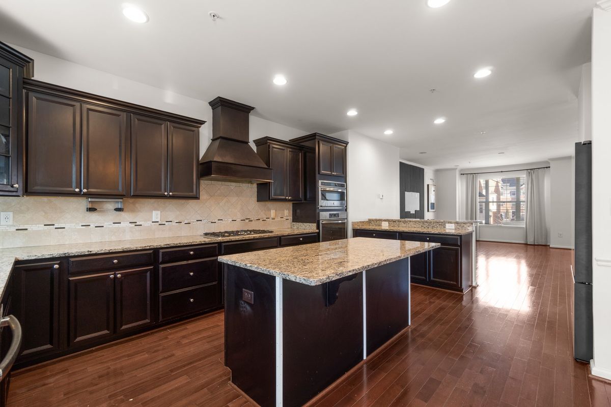 Building Photo - 8020 Ravenclaw Rd