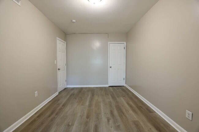 Building Photo - Welcome Home!