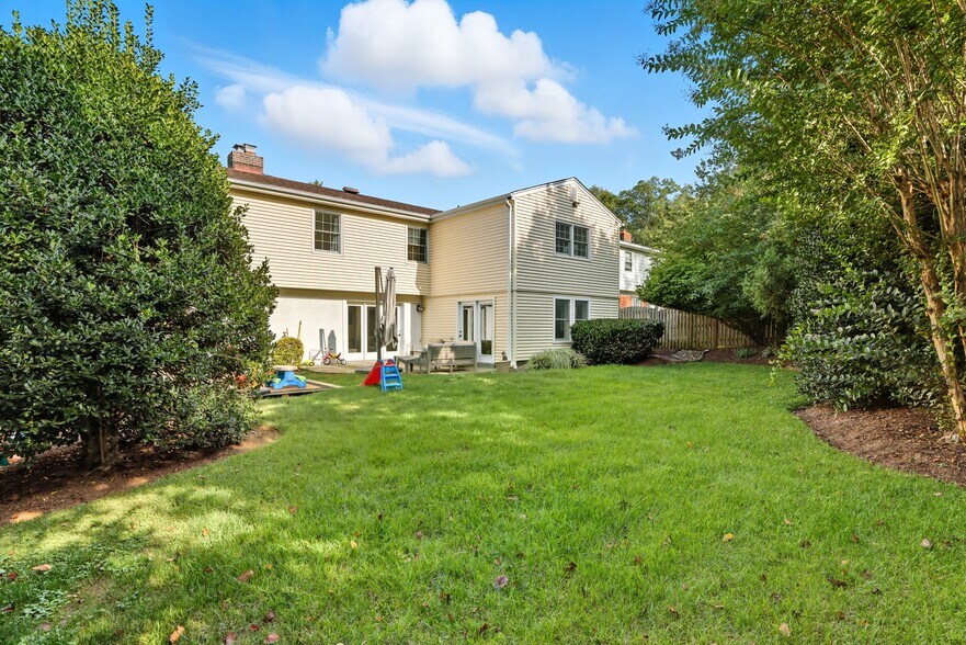 Building Photo - 9418 Balfour Dr