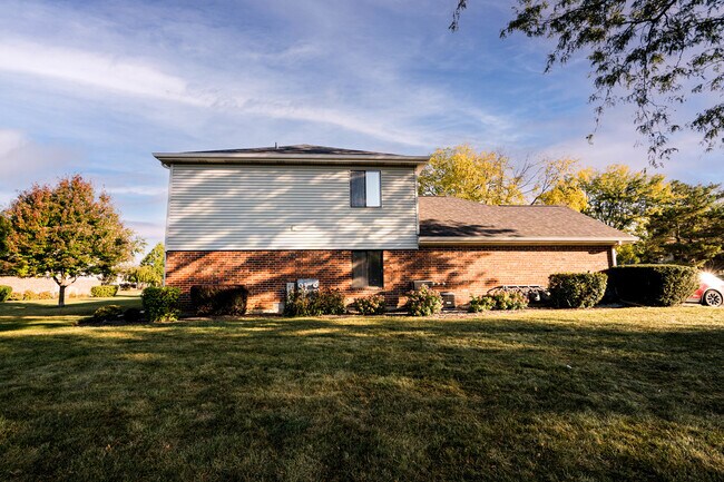 Building Photo - 630 Cumberland Trail
