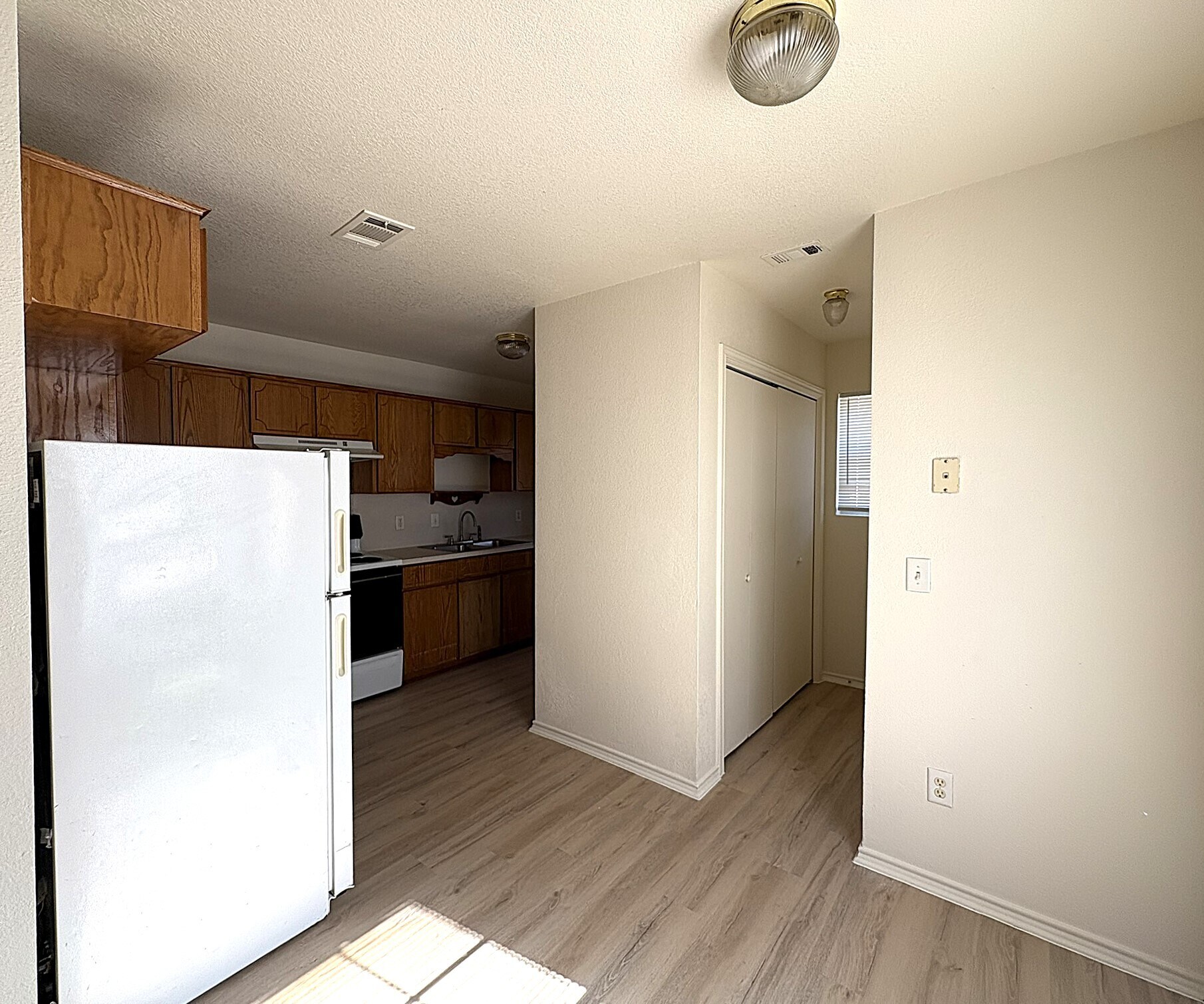 Building Photo - 2004 Monte Carlo Ln