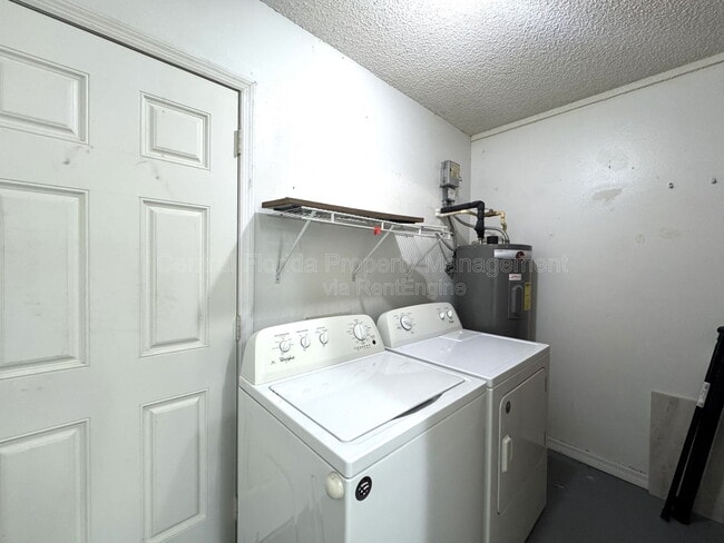 Building Photo - 2802 Curry Village Ln