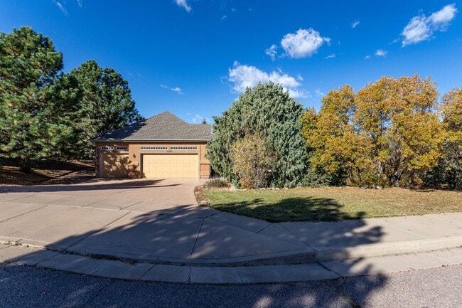 Primary Photo - Peaceful University Park Home with Mountai...