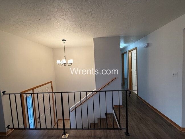 Building Photo - 11923-11925 Railroad Circle