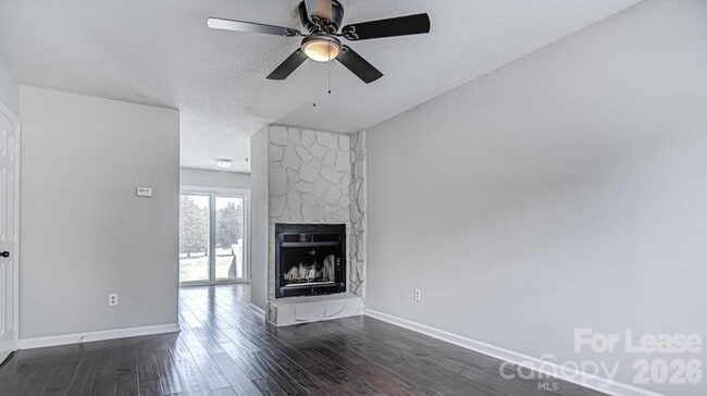 Building Photo - 8215 Circle Tree Ln