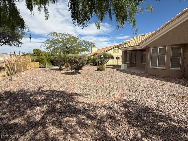 Building Photo - 10816 Clear Meadows Dr