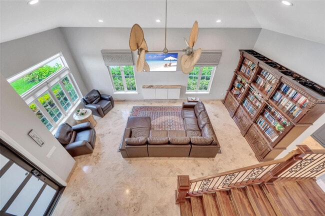 Building Photo - 3316 NE 16th St