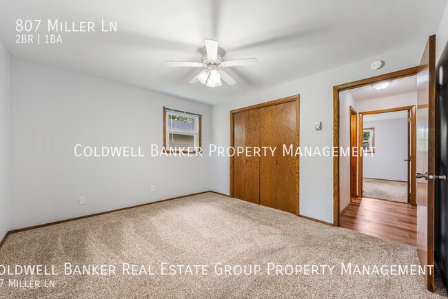 Building Photo - 807 Miller Ln