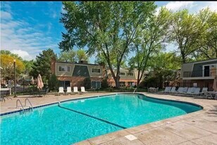 Building Photo - 2042 Louisiana Ave S