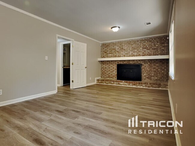 Building Photo - 401 Barbashela Dr