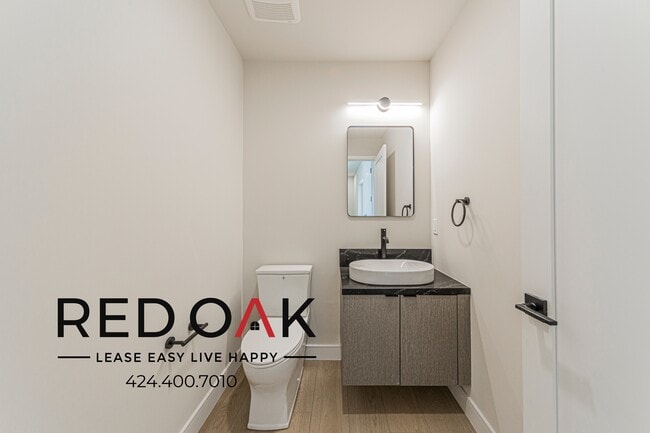 Building Photo - 5320 Cartwright Ave