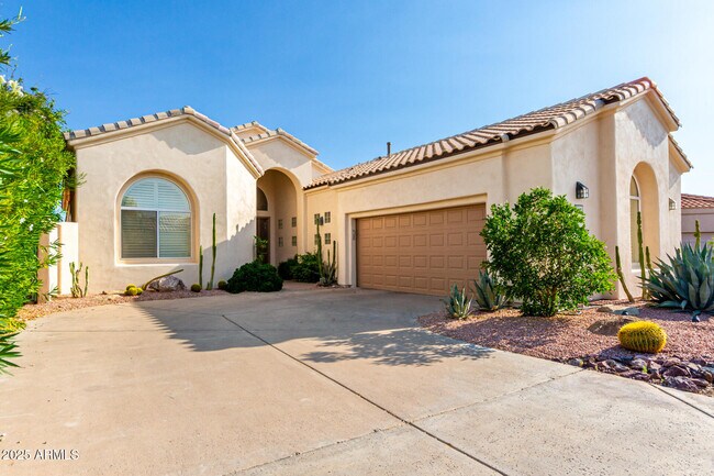 Building Photo - 11627 E Bella Vista Dr