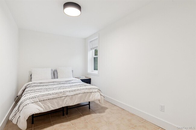 Building Photo - 34 Starboard Rd