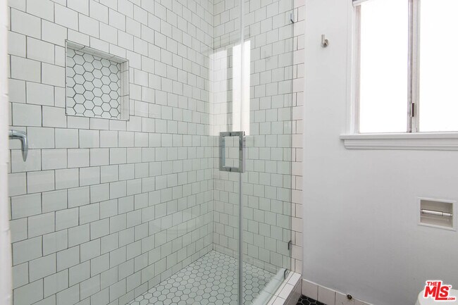 Building Photo - 9015 Rangely Ave