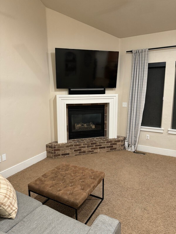 Building Photo - 5101 Emmeline Dr