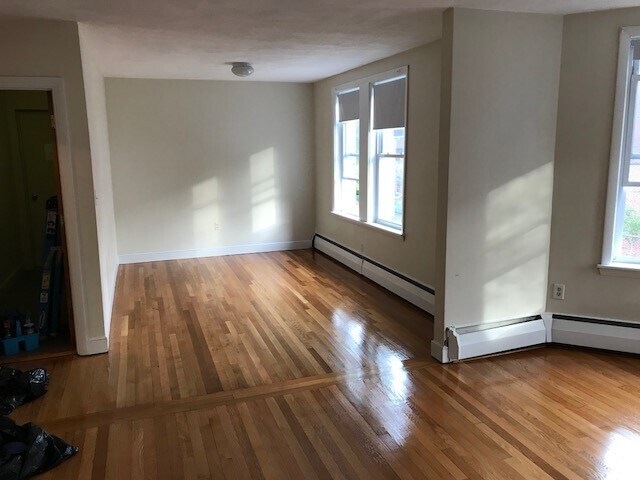 Building Photo - 310 Tappan St