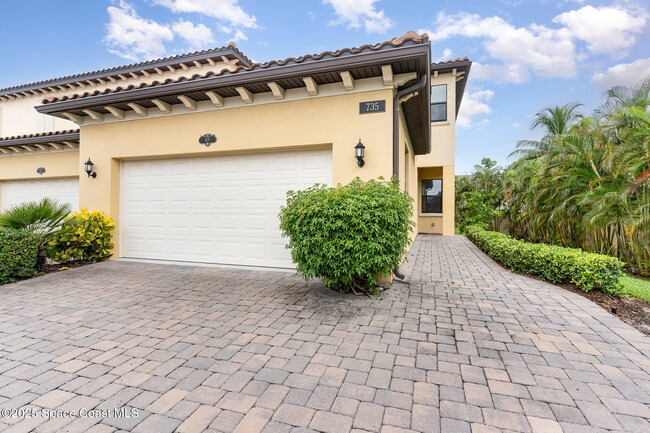 Building Photo - 735 Lanai Cir