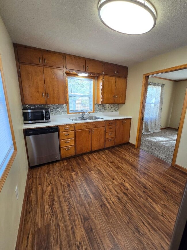 Building Photo - 218 Miami St