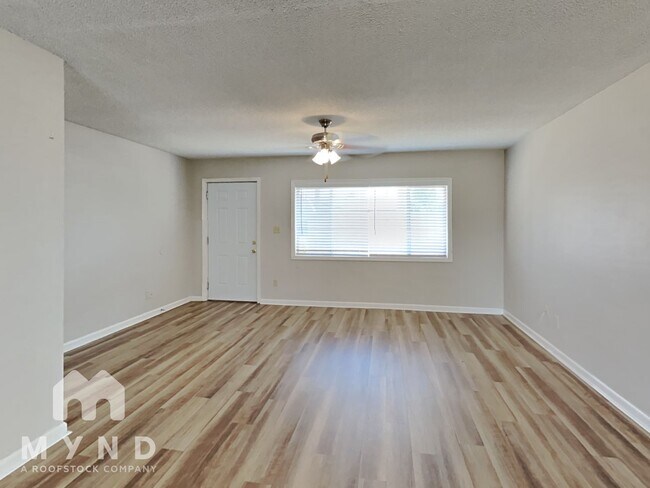 Building Photo - 18230 North 42nd Pl