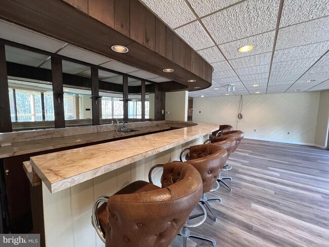 Building Photo - Beautiful 3bd 3bth contemporary A-framed home in the prestigious Eagle's Nest community.