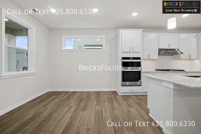Building Photo - 5035 86th Ave NE