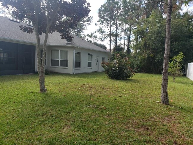 Building Photo - 41 Patchogue Ln