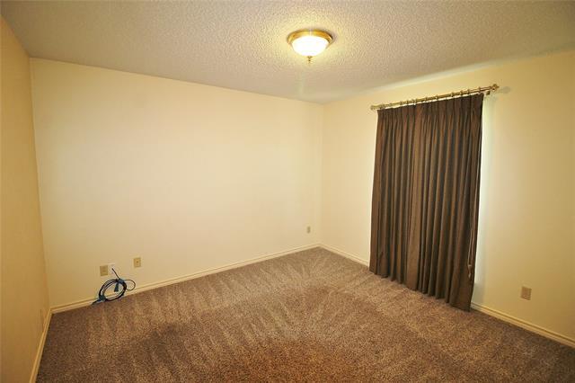 Building Photo - 1327 High Ridge Dr