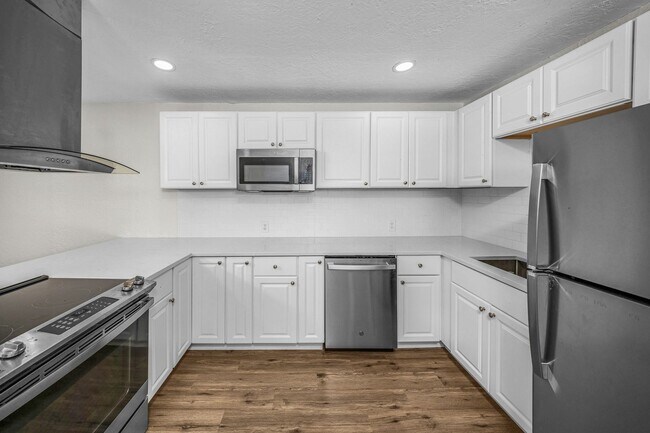 Building Photo - Remodeled Kitchen