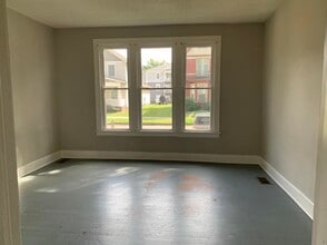 Building Photo - 504 Adams Ave