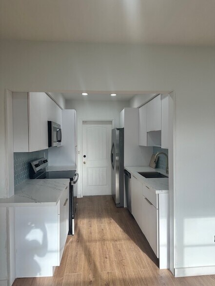 Kitchen 2 - 14420 NE 3rd Ct