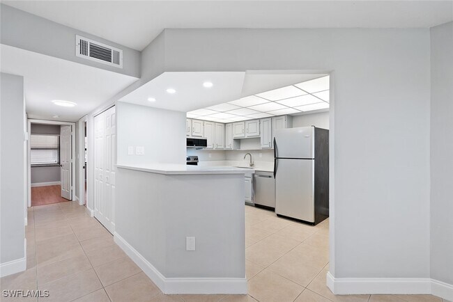 Building Photo - 1508 Mainsail Dr