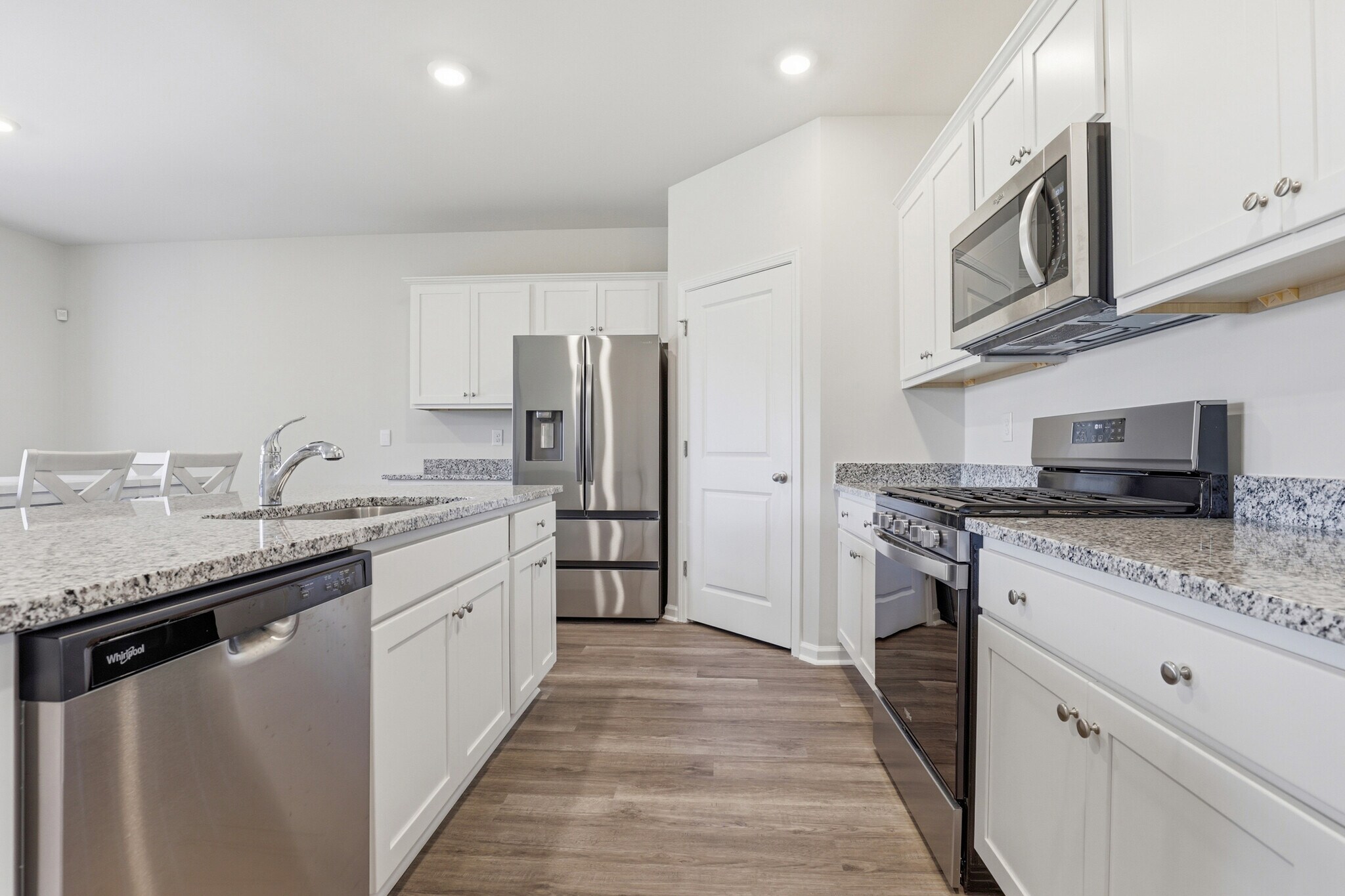 Building Photo - 115 Brooks Dr