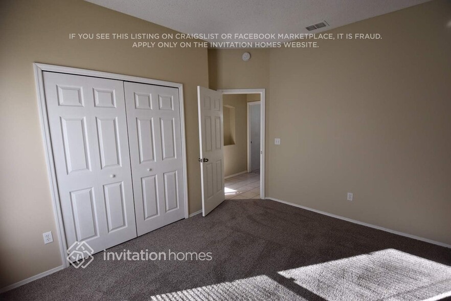 Building Photo - 352 Briar Bay Cir