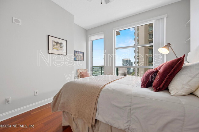 Building Photo - 1431 Riverplace Blvd