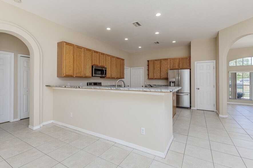 Building Photo - 1474 W Pringle Pl