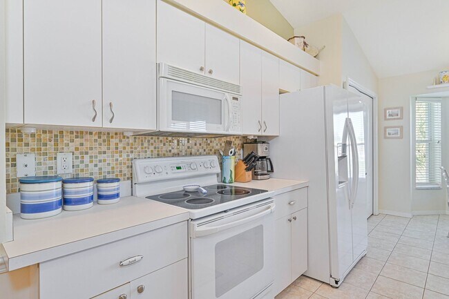 Building Photo - 20611 Country Creek Dr