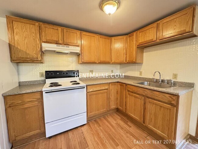 Building Photo - 101 Main Rd