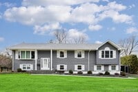 Building Photo - 6 Hemlock Ln