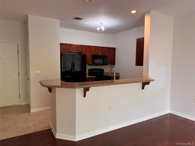 Building Photo - 935 Tower Ridge Cir