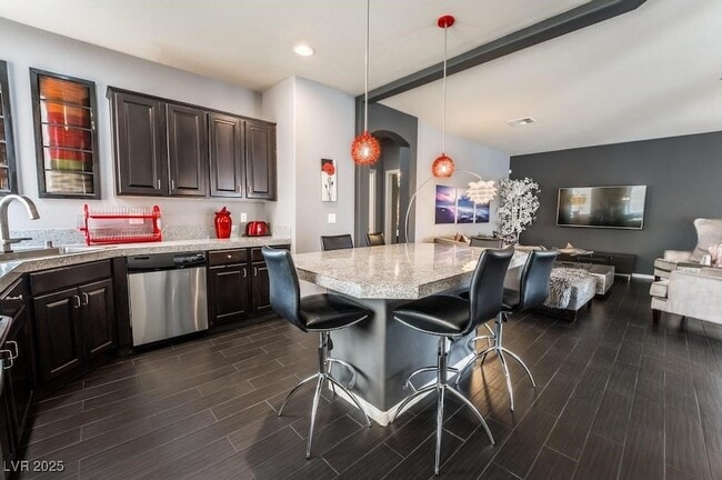 Building Photo - 6822 Cavatina Ave