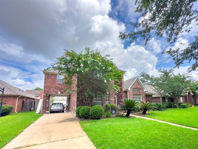 Building Photo - 16714 Colony Terrace Dr