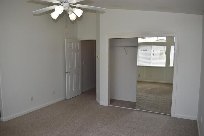 Building Photo - 4670 Tolman Way